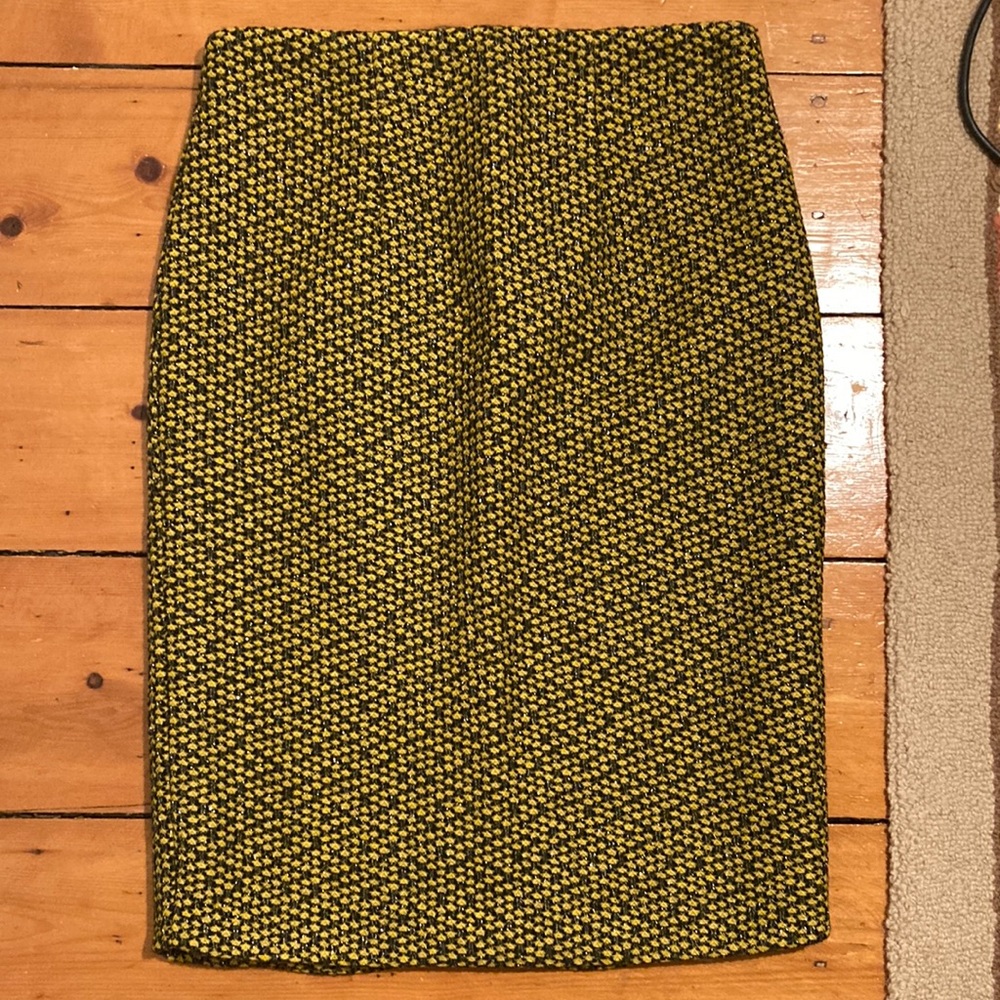 Pencil skirt - black grey yellow sparkle pattern knit size M EUC